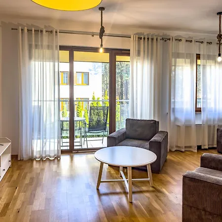 4 Pory Roku Apartment *